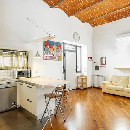 Florence Statuto Apartment With Small Courtyard Exterior photo